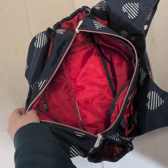 Lug Women's Romper Carry All Shoulder Bag, Brushed Navy Hearts, like new - Picture 12 of 15